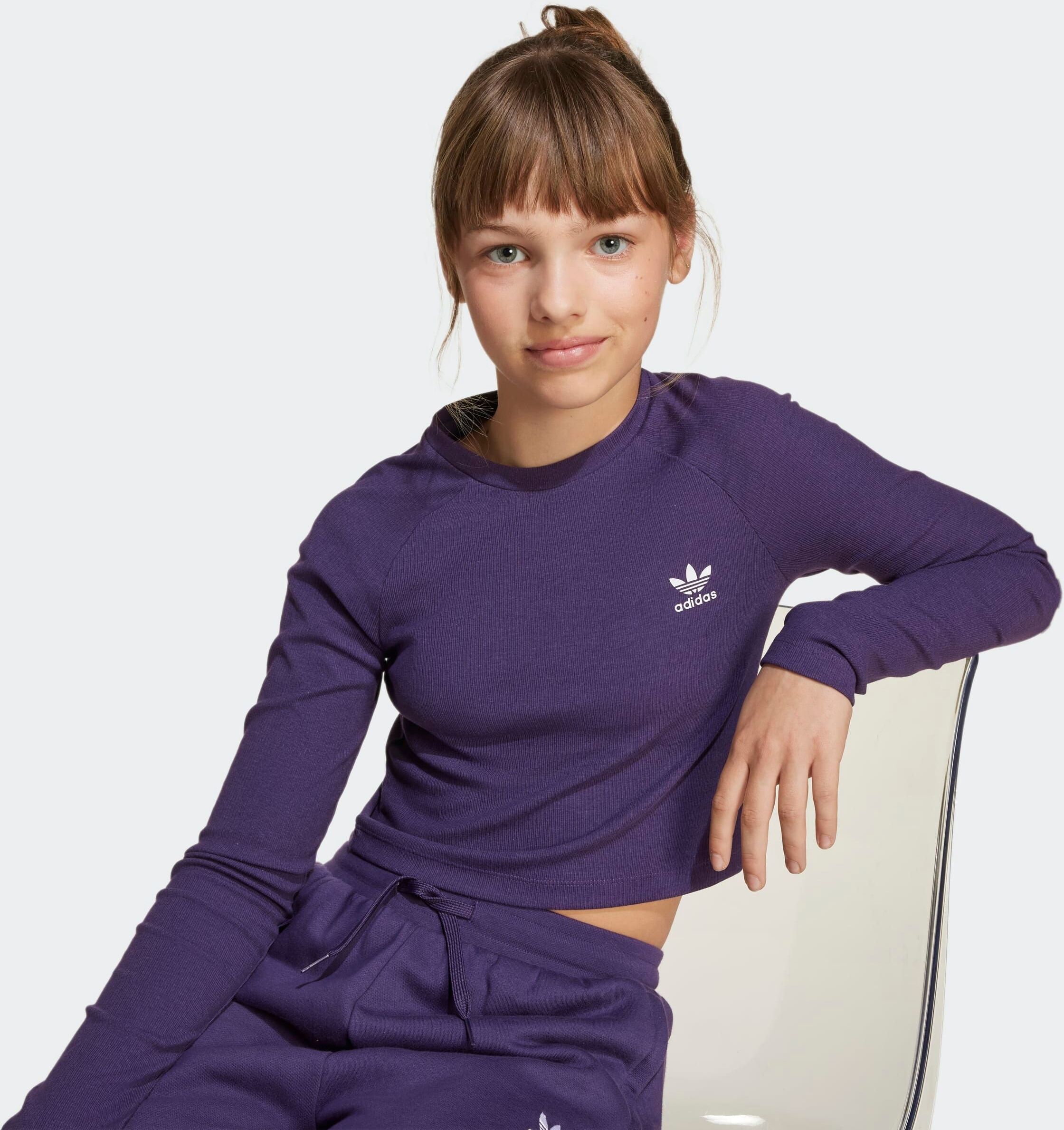 Langarmshirt ADIDAS ORIGINALS "LANGÄRMELIGES, KÜRZER GESCHNITTENES AUS RIPPSTRICK FÜR KINDER", Mädchen, Gr. 170, weiss (aurora plum, weiß), Obermaterial: 46% Baumwolle, 45% Viskose, 9% Elasthan, kurz, Rundhals, Shirts Langarmshirt, Langarm, schmale Passfo