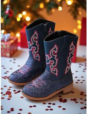 LightInthebox Korean Idol Inspired Pop Star Costume Shoes Girls' Pink Glitter Cowboy Boots with Embroidered Wings Western Style Performance Footwear for Dance and Party Outfits