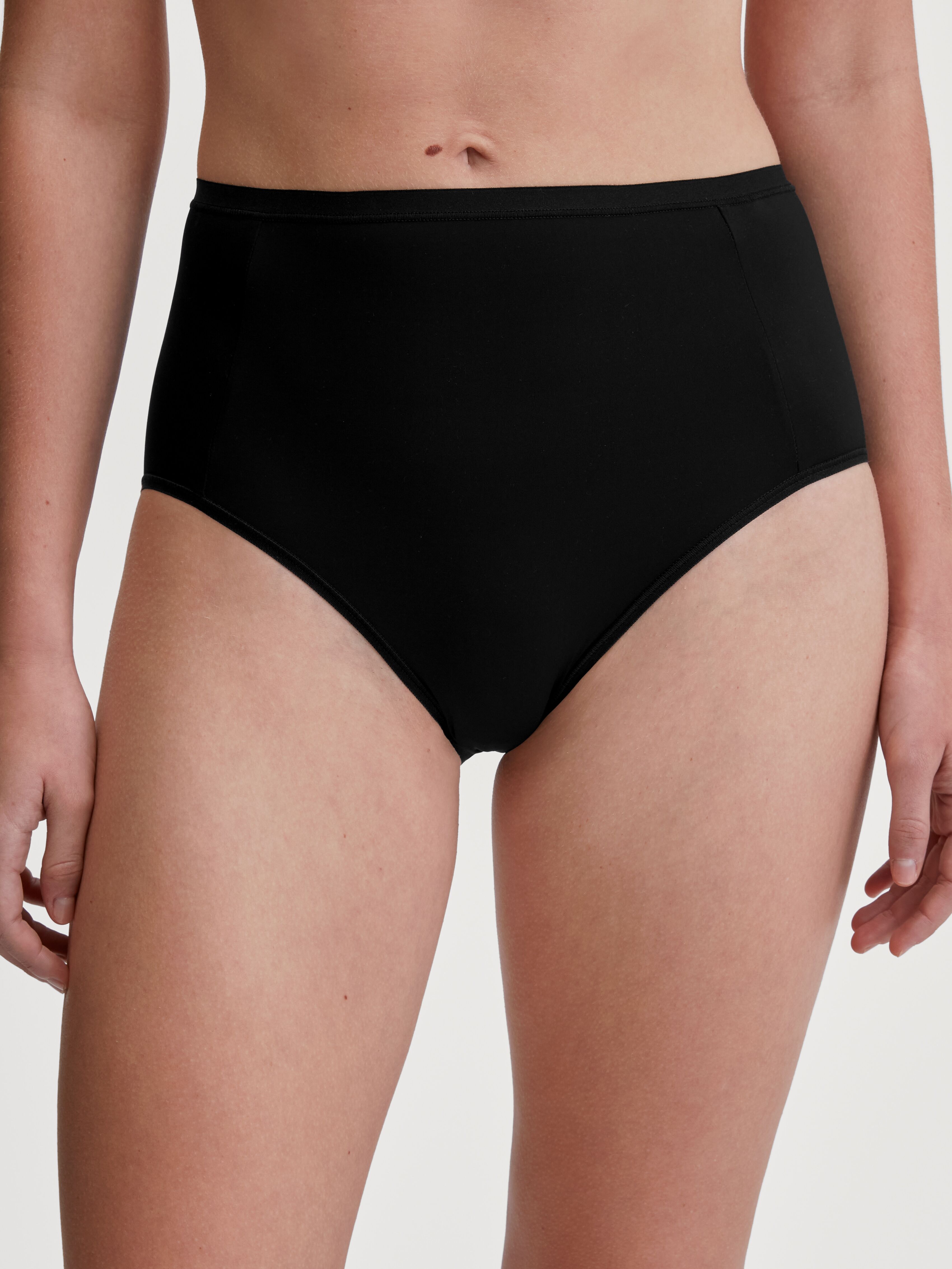 Slip CALIDA "Sleek Skin", Damen, Gr. L (48/50), Single Jersey, schwarz, Single Jersey, Obermaterial: 73% Polyamid, 27% Elasthan, körpernah, Unterhosen Slip, elastischer Bund, hoher Schnitt, Single Jersey schwarz L (48/50), Single Jersey