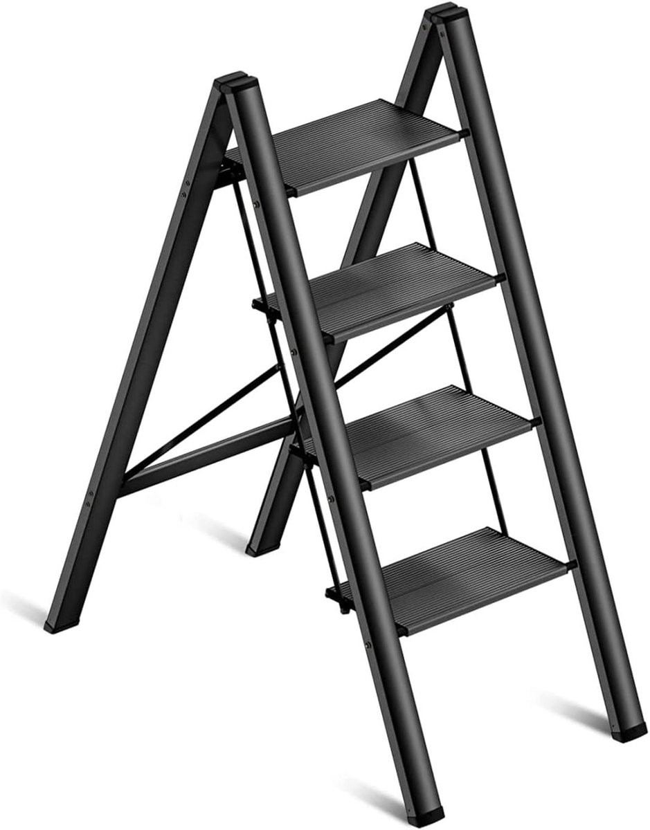 Zwarte vouwtrap met 4 treden en antislipvoetjes, maximale hoogte 92 cm