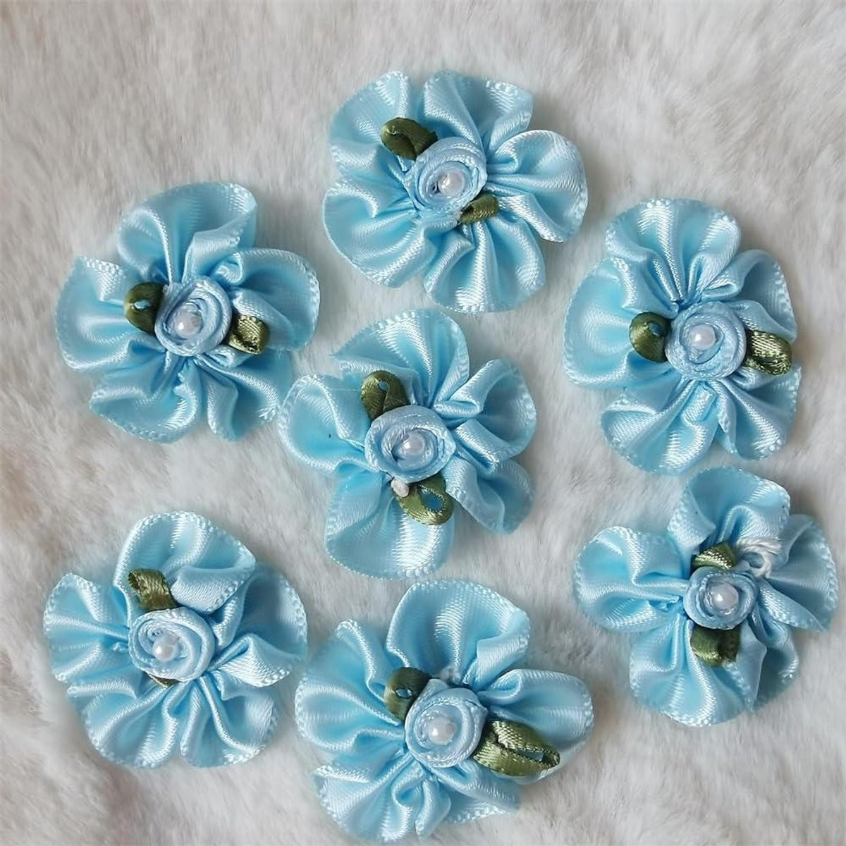 100 stuks Handgemaakte Satijnen Bloemen Applicaties met Parels - Blauw - 3 cm