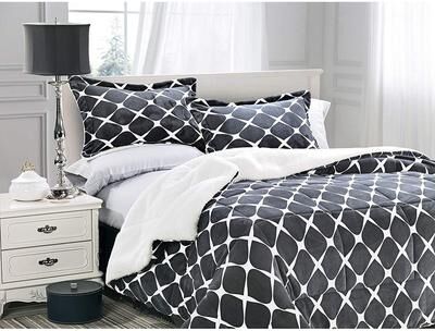 Elegant Comfort 3-Piece Bloomingdale Pattern Sherpa-Backing Reversible Comforter Set