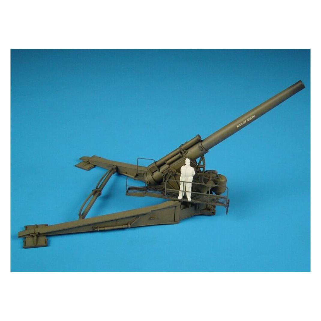 Hauler M1 240mm howitzer IN FIRE POSITION (HLP72006)