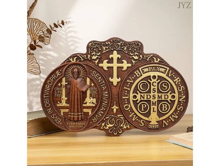 Plaque de sculpture sur bois religieuse de haute qualité, icône catholique, décor mural d'église Saint benoît