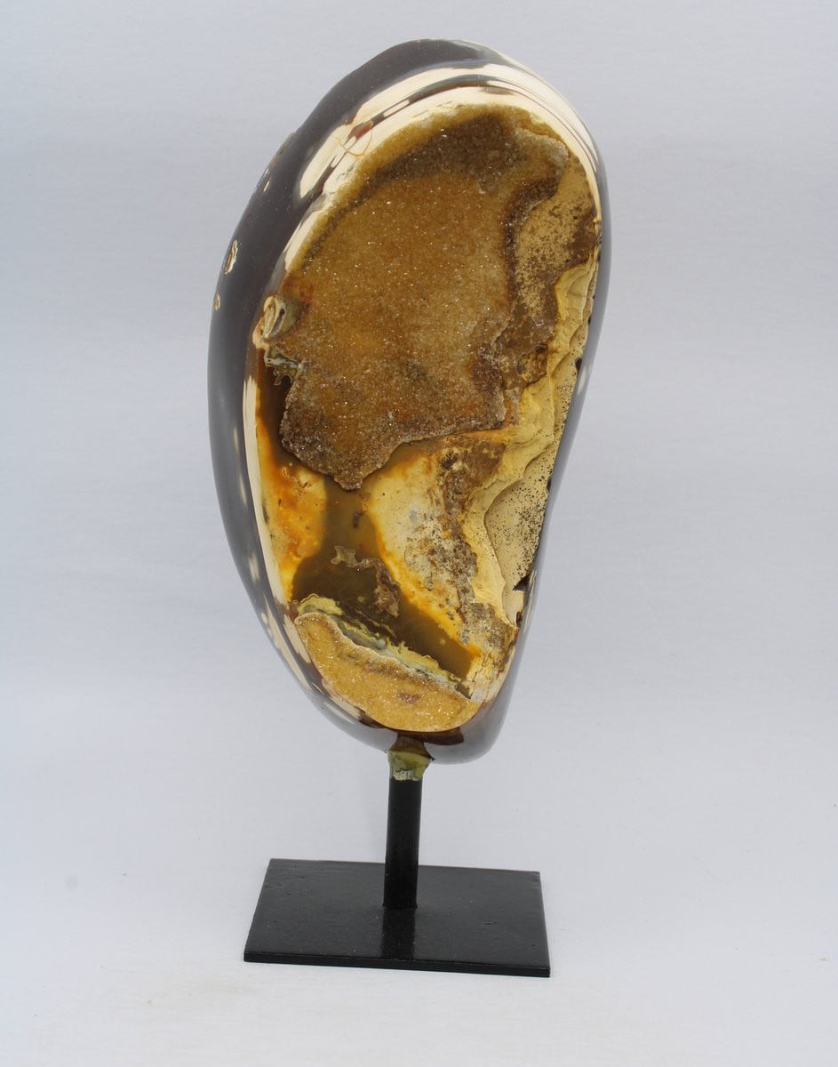 Agaat geode op standaard