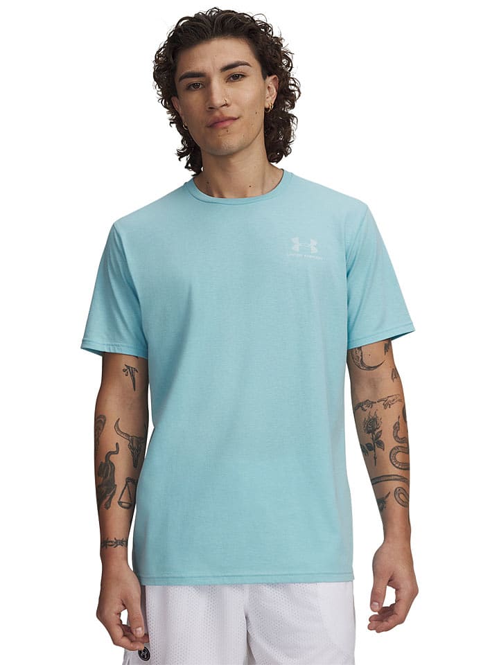 Under Armour Shirt in Hellblau - L