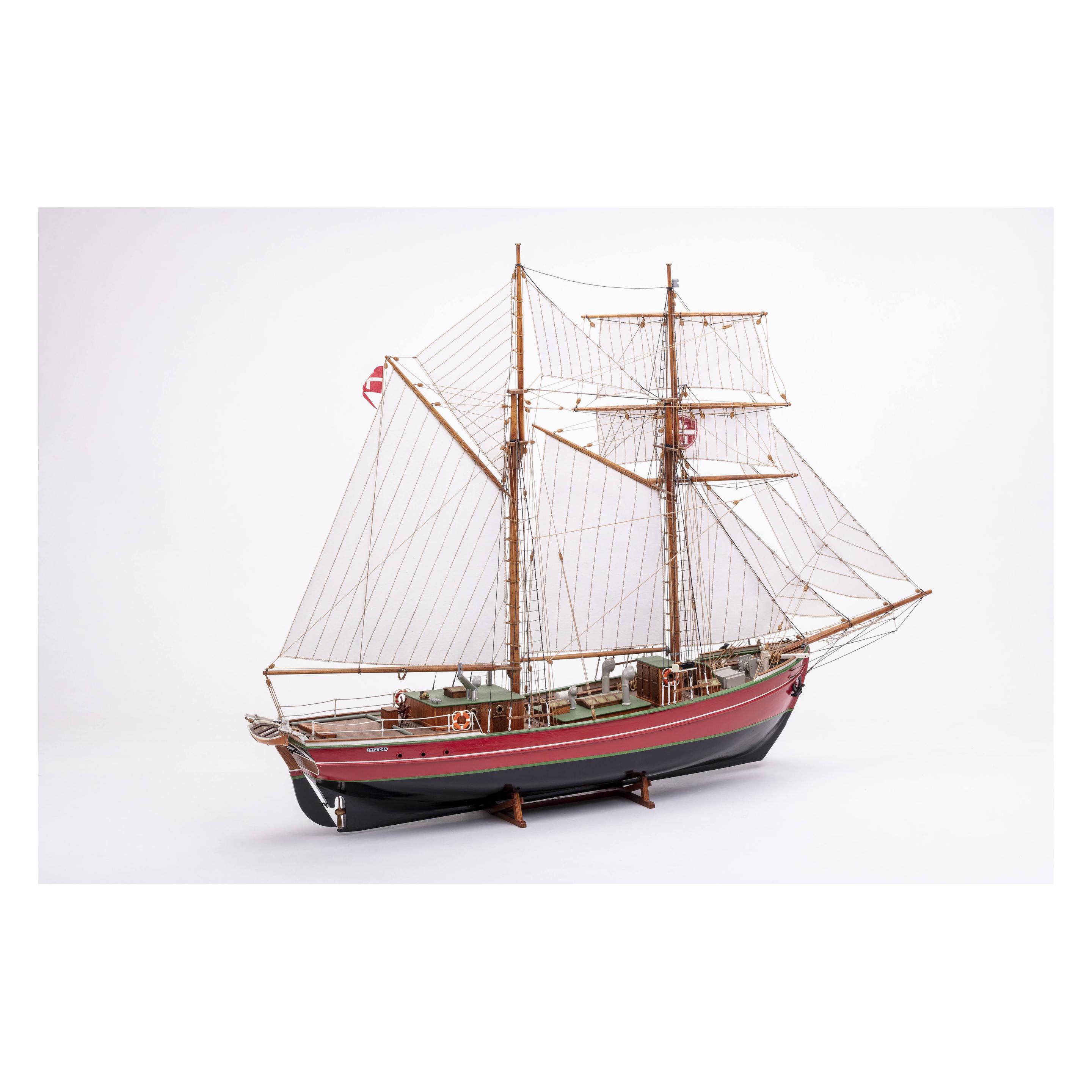 Billing Boats Lilla Dan - Wooden hull (428344) (428344)