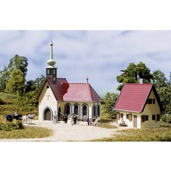 Auhagen 14461 N Dorfkirche mit Pfarrhaus