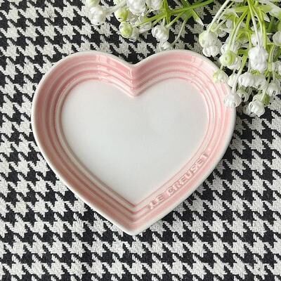 Uplift Essentials Heart Shaped Anti Vomiting Ceramic Cat Bowl Stress Free Elevated Dining light Pink
