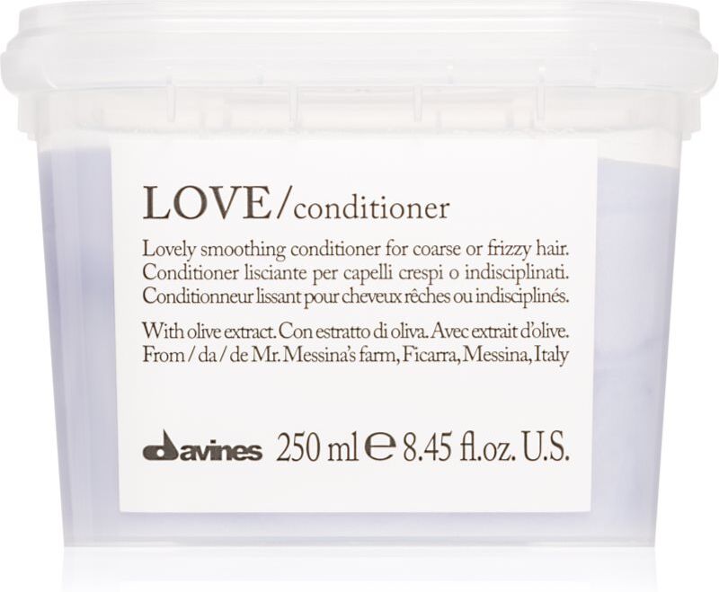 Davines Essential Haircare LOVE Smoothing Conditioner glättender Conditioner für unnachgiebige und strapaziertes Haar 250 ml
