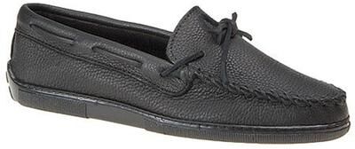 Minnetonka Men's Moosehide Classic - 8.5 Black Slipper D