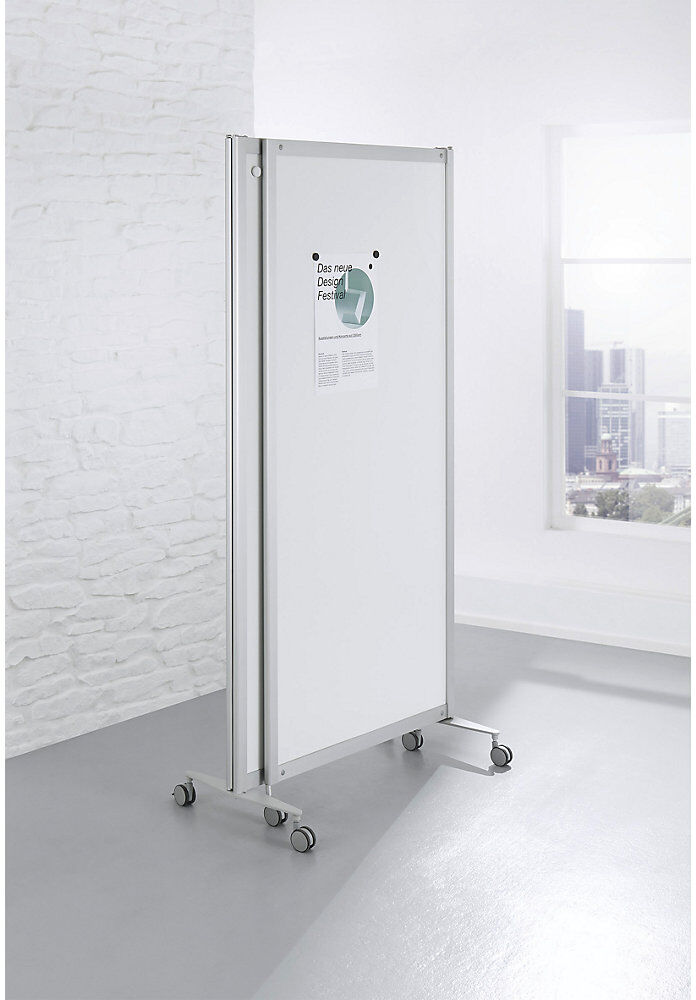 kaiserkraft Mobile Faltstellwand, schwer entflammbar, Alurahmen, Tafelfläche magnetisch, HxBxT 1900 x 2800 x 450 mm, weiß
