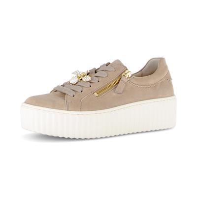 Plateausneaker GABOR, Damen, Gr. 42, beige (sand, goldfarben), Ziegenleder, Schuhe Plateausneaker, Freizeitschuh, Halbschuh, Schnürschuh mit modischem Schmuckelement
