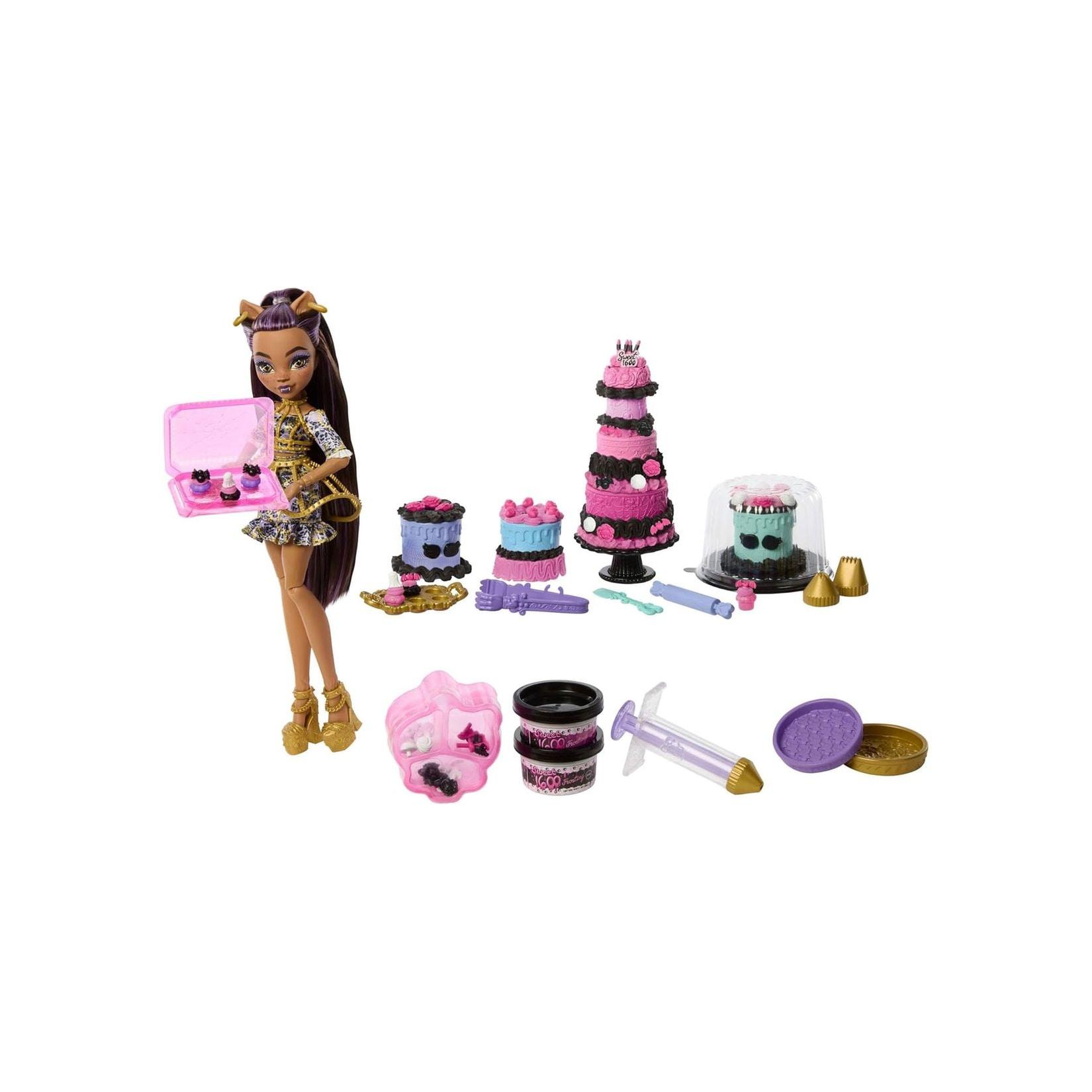 Mattel JBG78 - Monster High - Scary Sweet Birthday – Tortenset mit Clawdeen Wolf Puppe, über 20 Zubehörteile
