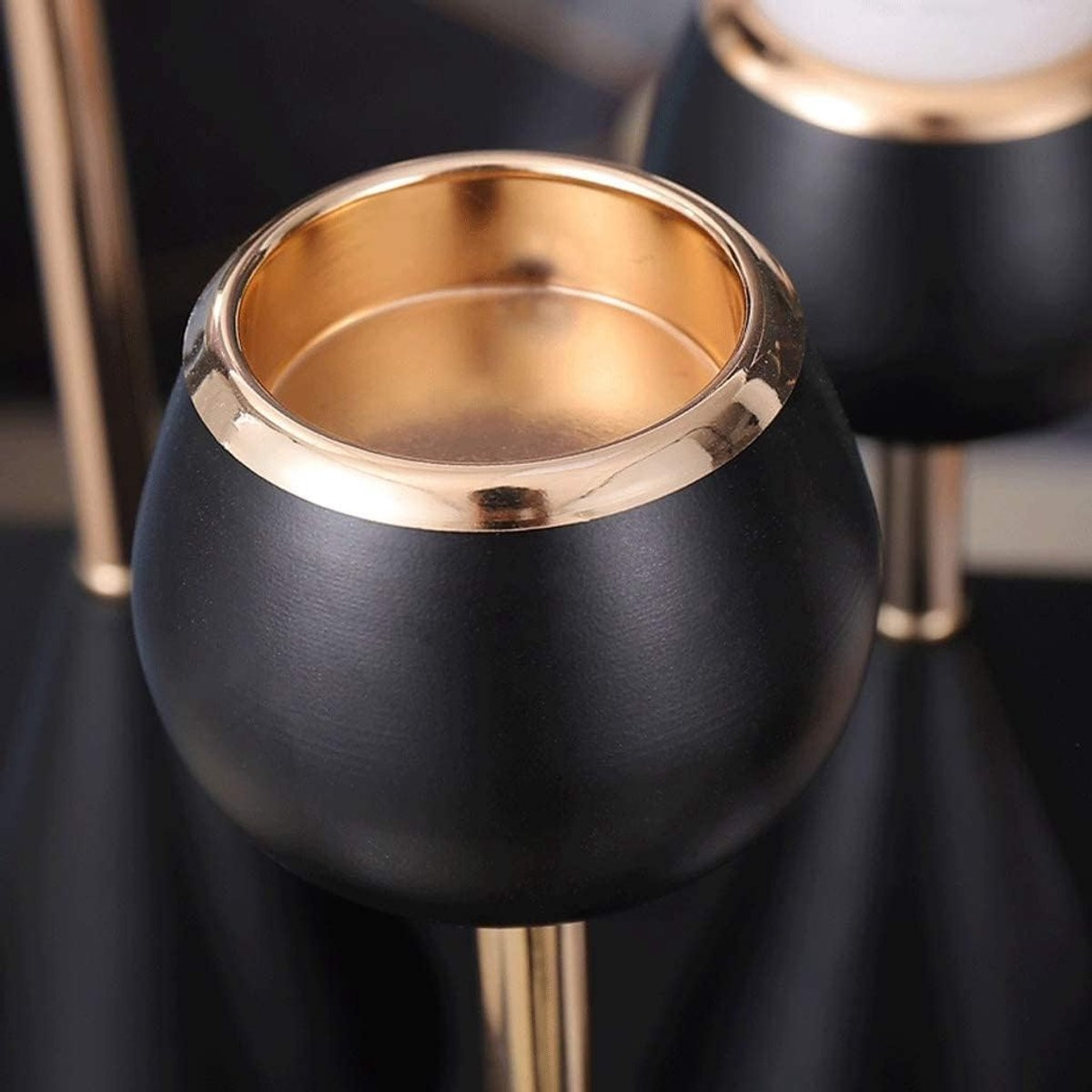 Kandelaar IJzer Zwart Goud - Minimalistische Kaarsenstandaard voor Decoratie
