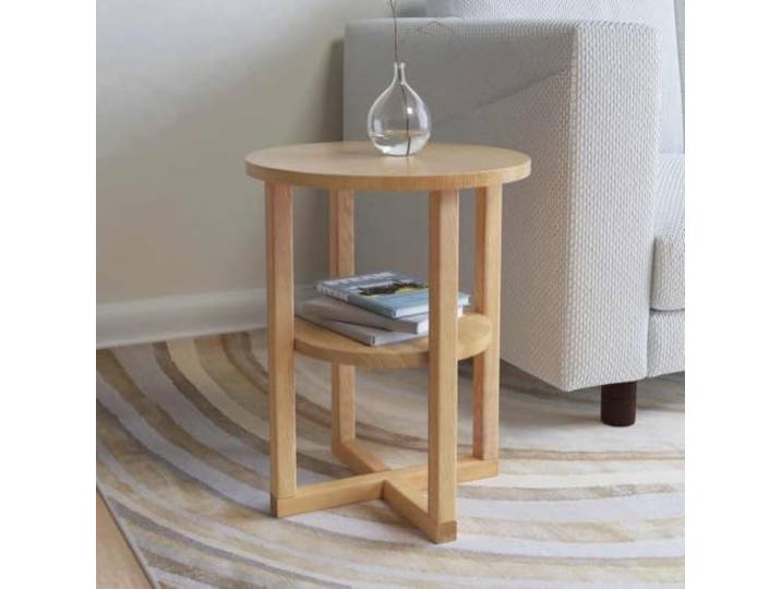 Couchtisch 40 x 50 cm aus massiver Eiche braun mit Ablage Eiche geschliffen, untere Ablage, Verwendung neben Sofa oder Bett, schnelle Montage, Farbe braun, schlichtes Design und