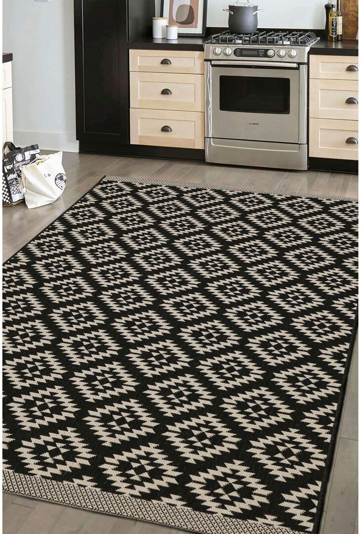 Natur Pur Brookmont Geometric Dhurrie Indoor / Outdoor Black Rectangle 160 x 230 cm