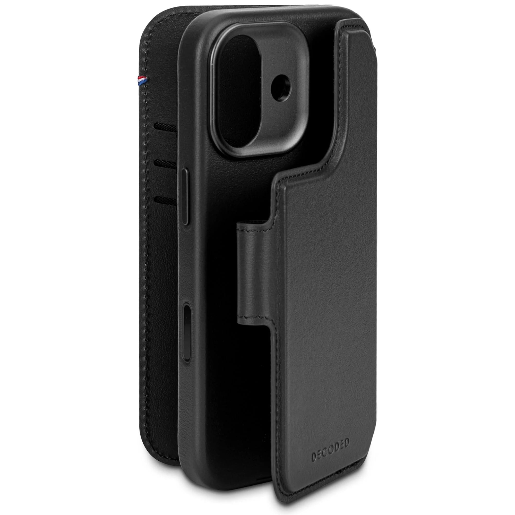 Decoded Leather Detachable Wallet iPhone 17 Black