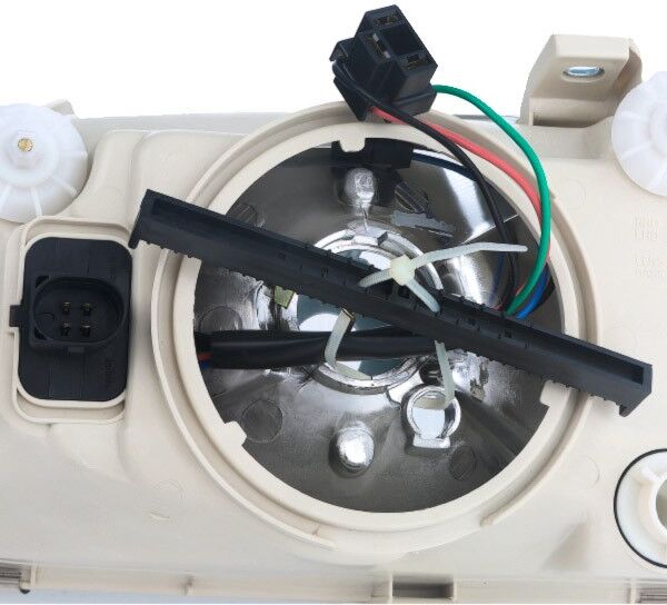 TYC 20-3471-05-2 Headlight