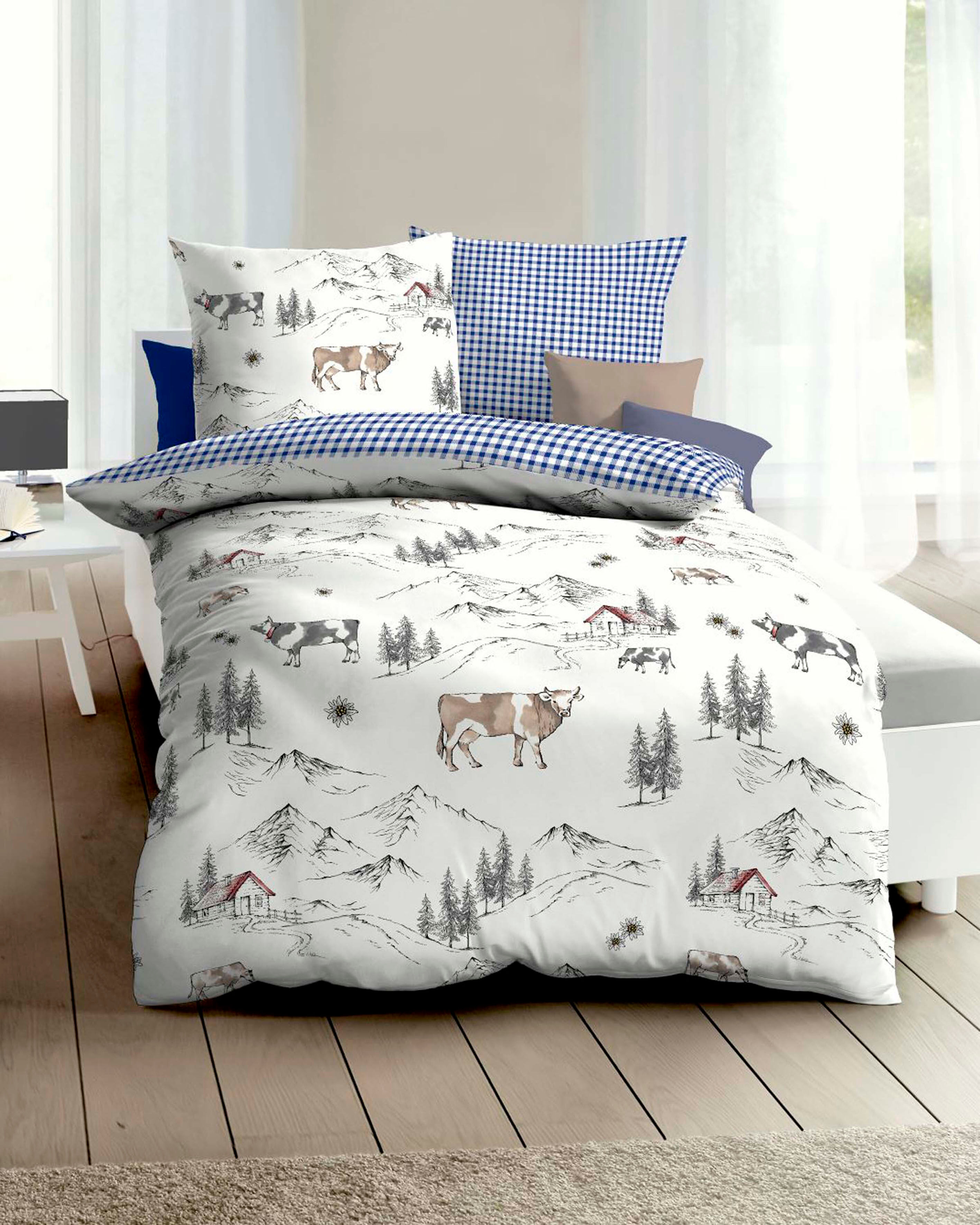 Wendebettwäsche KAEPPEL "Allgäu", blau, B/L: 135cm x 200cm, 1 Stk., 1 Stk., Feinbiber, B/L: 80cm x 80cm, 2 Stk., Feinbiber, Obermaterial: 100% Baumwolle, Bettwäsche, Wendebettwäsche, mit Kühen blau B/L: 135cm x 200cm, 1 Stk., 1 Stk., Feinbiber, B/L: 80cm 
