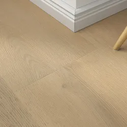 Klick-Vinyl Coretti mandel – inkl. Dämmung & Fußleisten