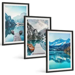 BILDER SET 3er Set - 40x60 cm Schwarzer Rahmen - Spiegelung der Boote auf Bergseen