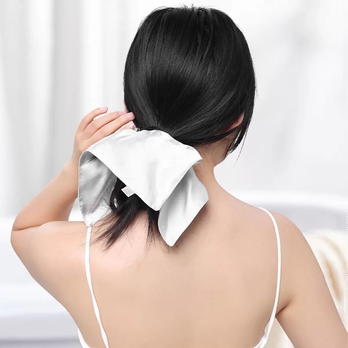 INF 19 Momme Seiden-Haargummi Quadratisch - Sanftes Satin Haar-Schal Scrunchie Schwarz