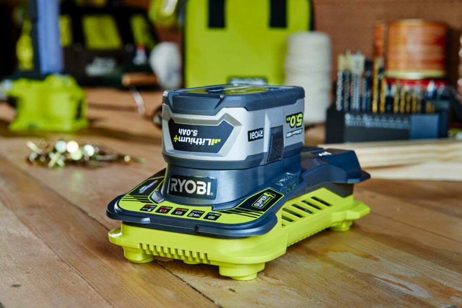 Ryobi RC18150 CARICABATTERIE SUPER RAPIDO LITIO 18V