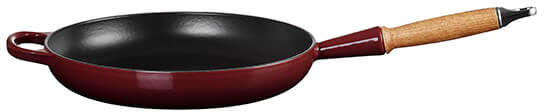 Le Creuset Signature Garnet Cast Iron 28cm Frying Pan