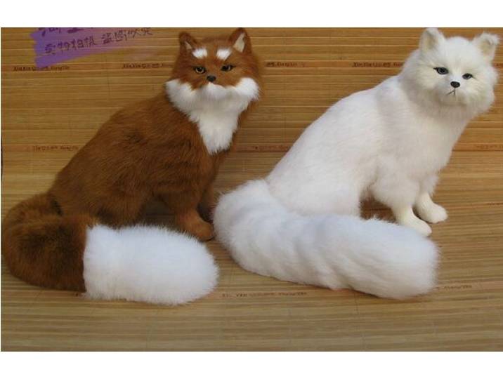 Grand modèle de renard accroupi de 28x23cm, en polyéthylène et fourrures, accessoire de cosplay artisanal, cadeau de décoration pour la maison a1799