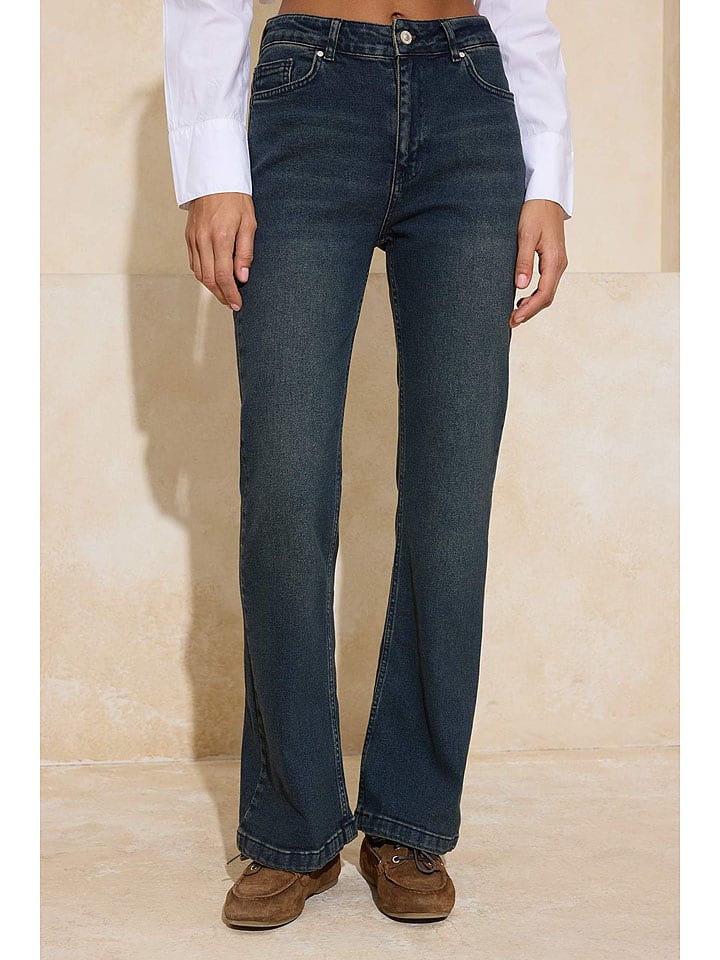 trendyol Jeans - Flare fit - in Blau - 36