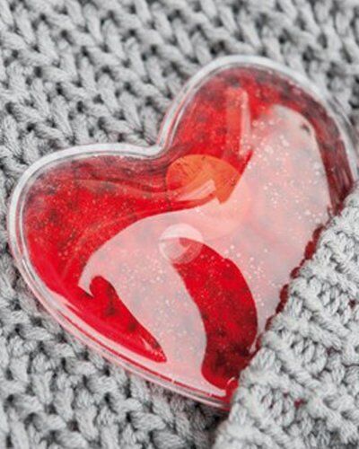 Scaldamani WARM HEARTED by HALFAR® in PVC, calore istantaneo 9x9cm Personalizzate o neutre