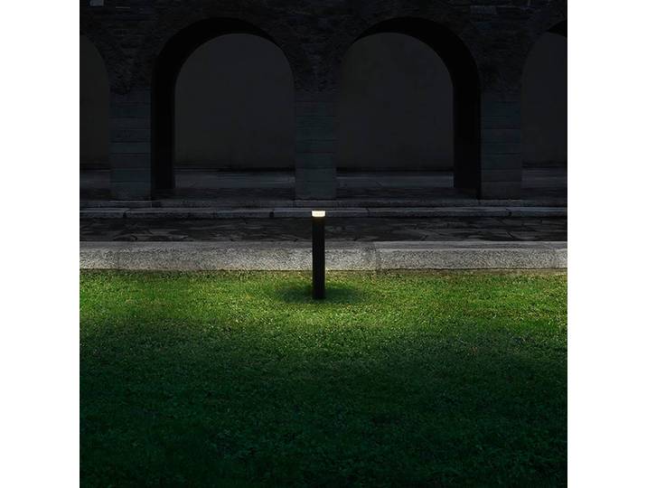 Flos Architectural LED Wegeleuchte Pointbreak Bollard 2, schwarz, Aluminium, Design