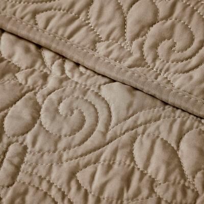 Madison Park Quebec Oversized Quilted Throw