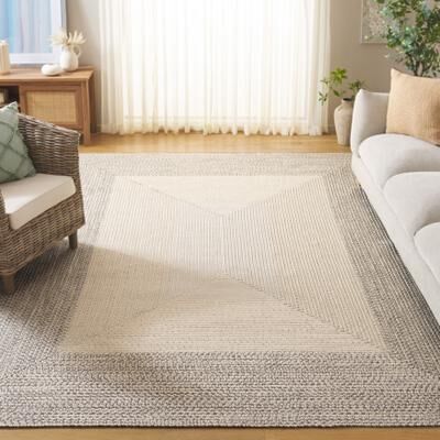 SAFAVIEH Handmade Braided Sjouk Casual Rug