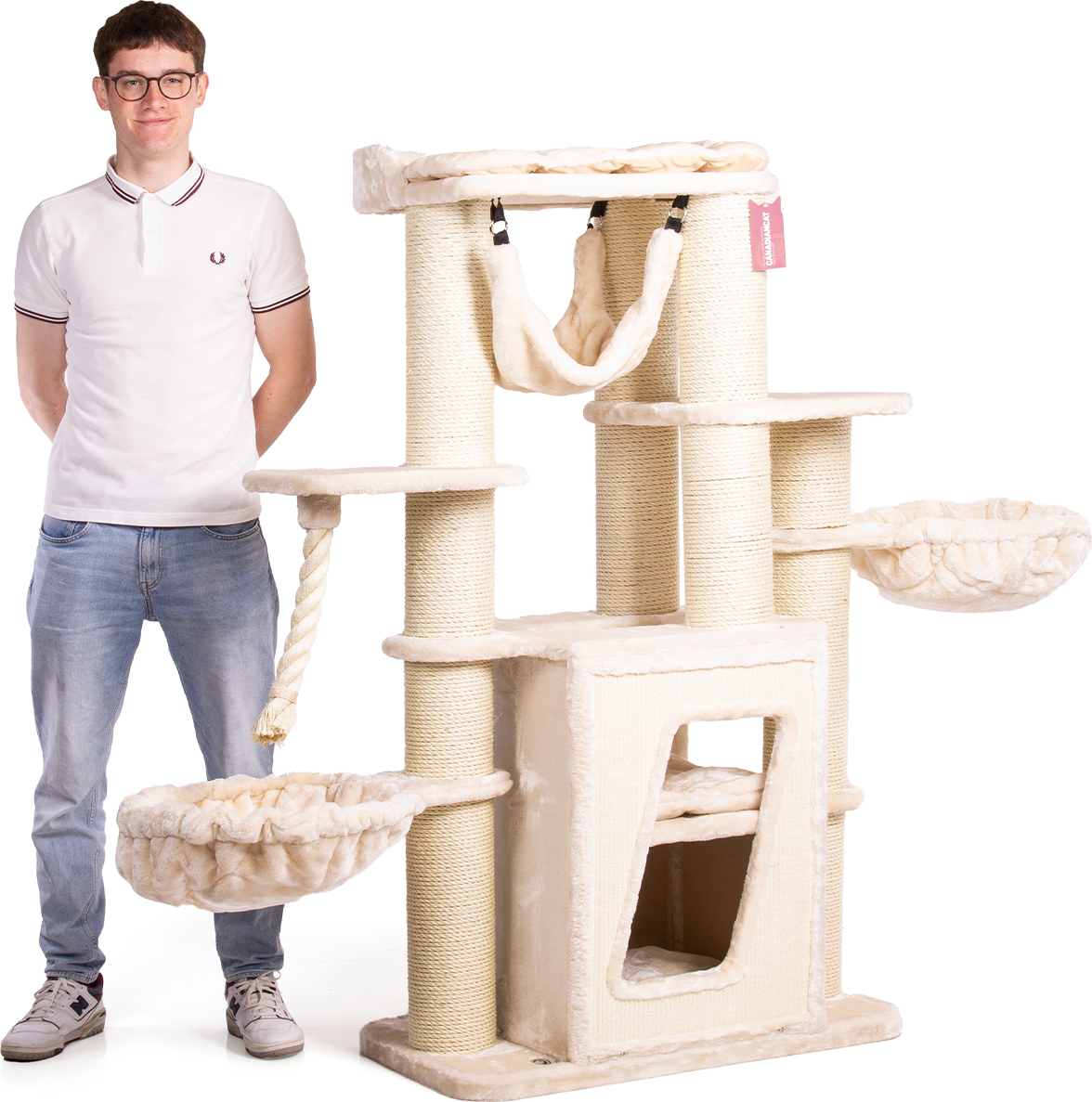 Kratzbaum Hudson . beige . ca. 50 x 178 x 157 cm