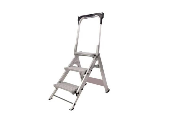 Svelt Record 3 Stufen – Hocker Profi Industrie doppelt klappbar auf einen Baum