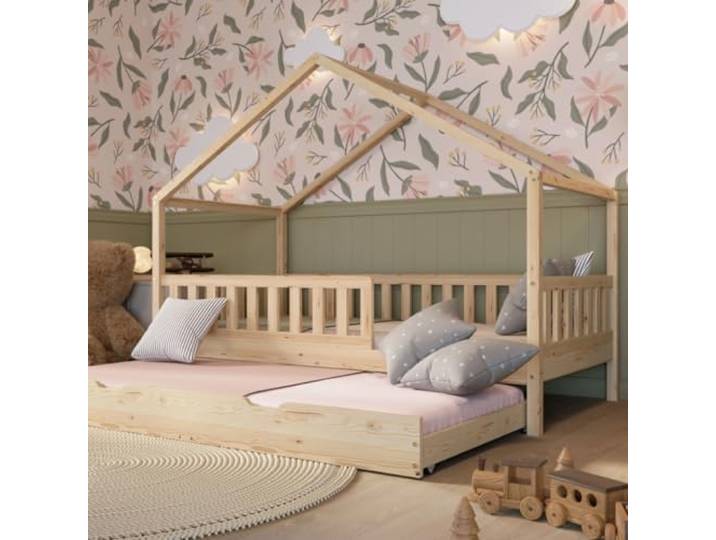 Crazy Pine Montessori Hausbett mit Ausziehbett Crazy House 100x190 cm Natur Ausziehbares Gästebett auf Rollen – schafft im Handumdrehen einen zweiten Schlafplatz.