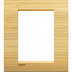 Legrand LNA4826LBA Abdeckrahmen LIVINGLIGHT für Kompaktinstallation, 3+3 Module, Farbe: Bambus
