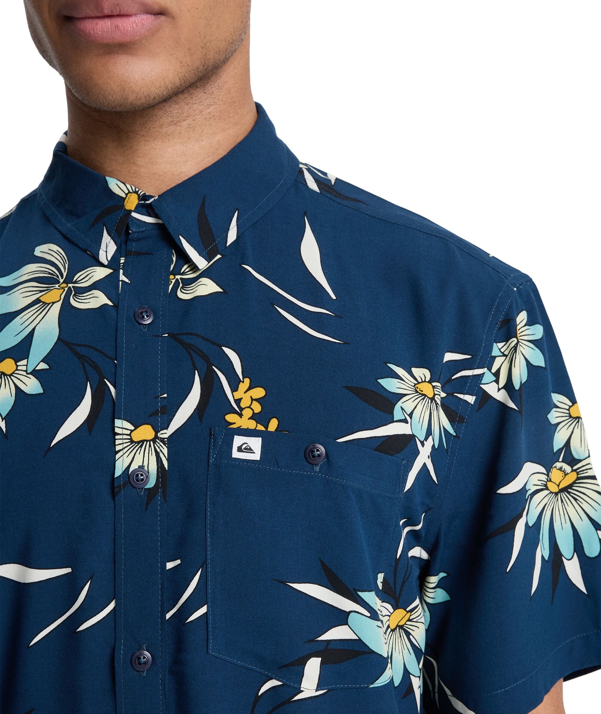 Kurzarmhemd QUIKSILVER "COASTAL FLORAL SHORT SLEEVE", Herren, Gr. S (48), N-Gr, schwarz navy co, Obermaterial: 100% Viskose, Hemden Kurzarmhemd, Kurzarmhemd für Sportmode, Sommermode und Strandmode, aus Viskose