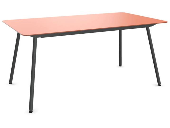 Glasfaser-Tisch Locarno Edge von Schaffner / Farbe: Terracotta / Grösse: 160 x 90 cm