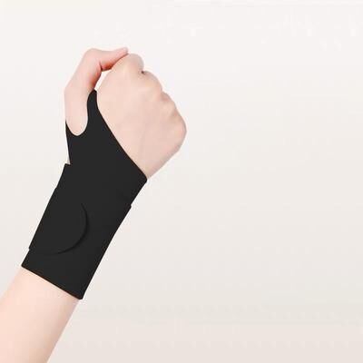 Clever Finds Adjustable Compression Wrist Support Wrap For Weightlifting Tennis Badminton And Fitness black 1 Pc