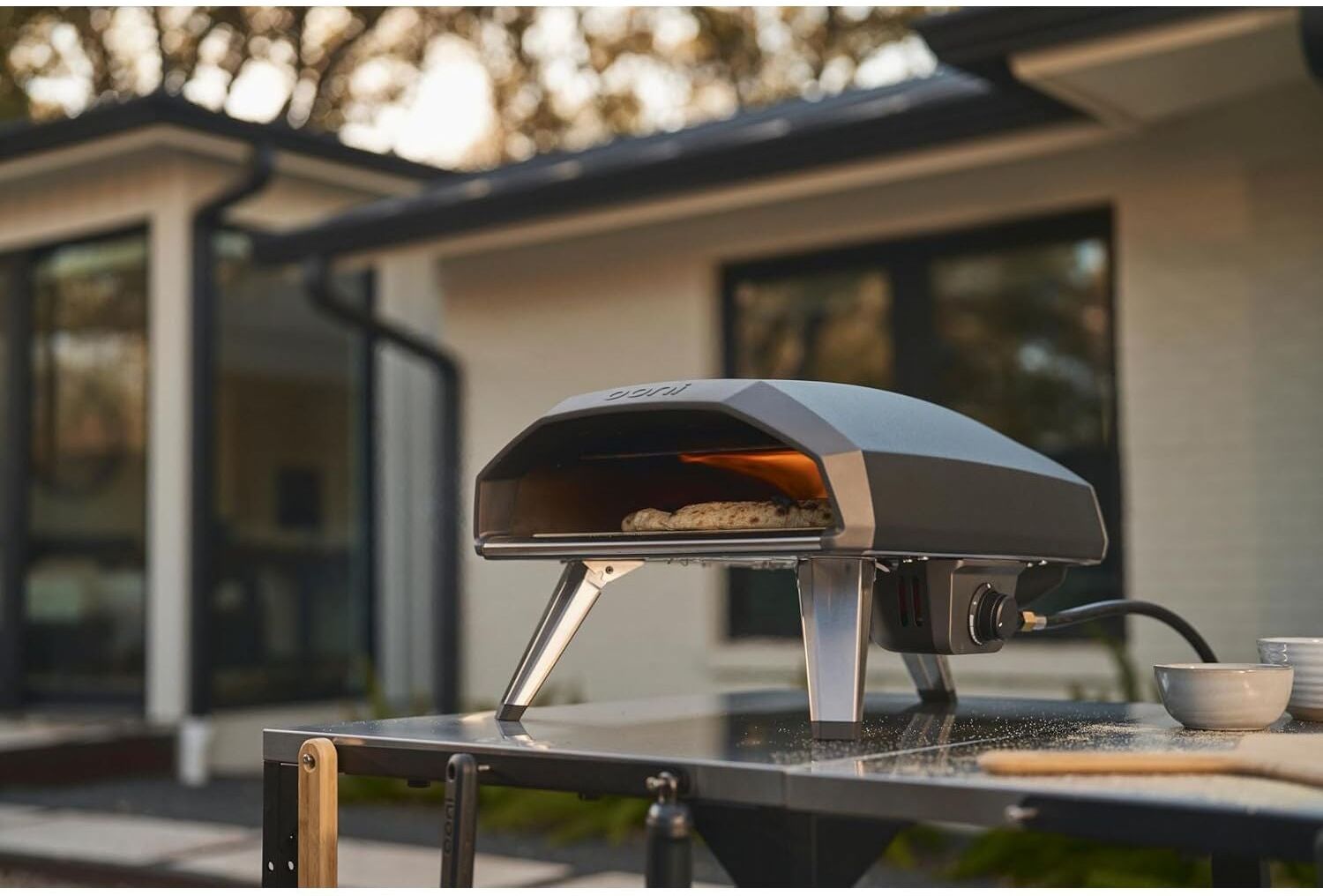 Ooni Koda 2 Gas Pizza Oven – 14" Outdoor Propane Pizza Oven with Regulator & Hose, Portable, Black