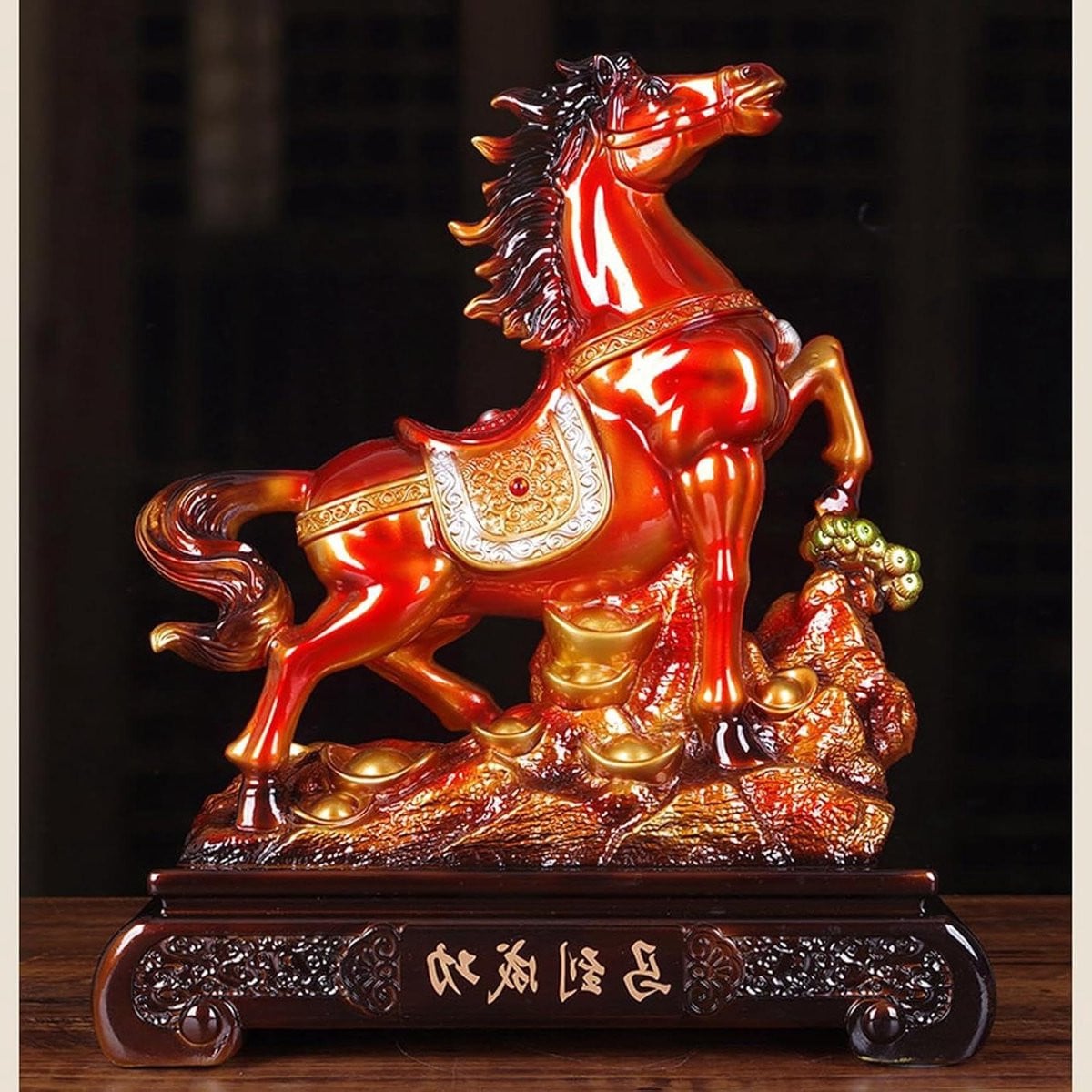 Rood Paardenbeeldje Feng Shui Decoratie voor Rijkdom en Succes - H: 32 cm, B: 27 cm, D: 11 cm