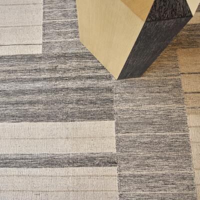 EXQUISITE RUGS Scandinavian Hand-loomed New Zealand Wool Ivory/Blue/Grey Area Rug.