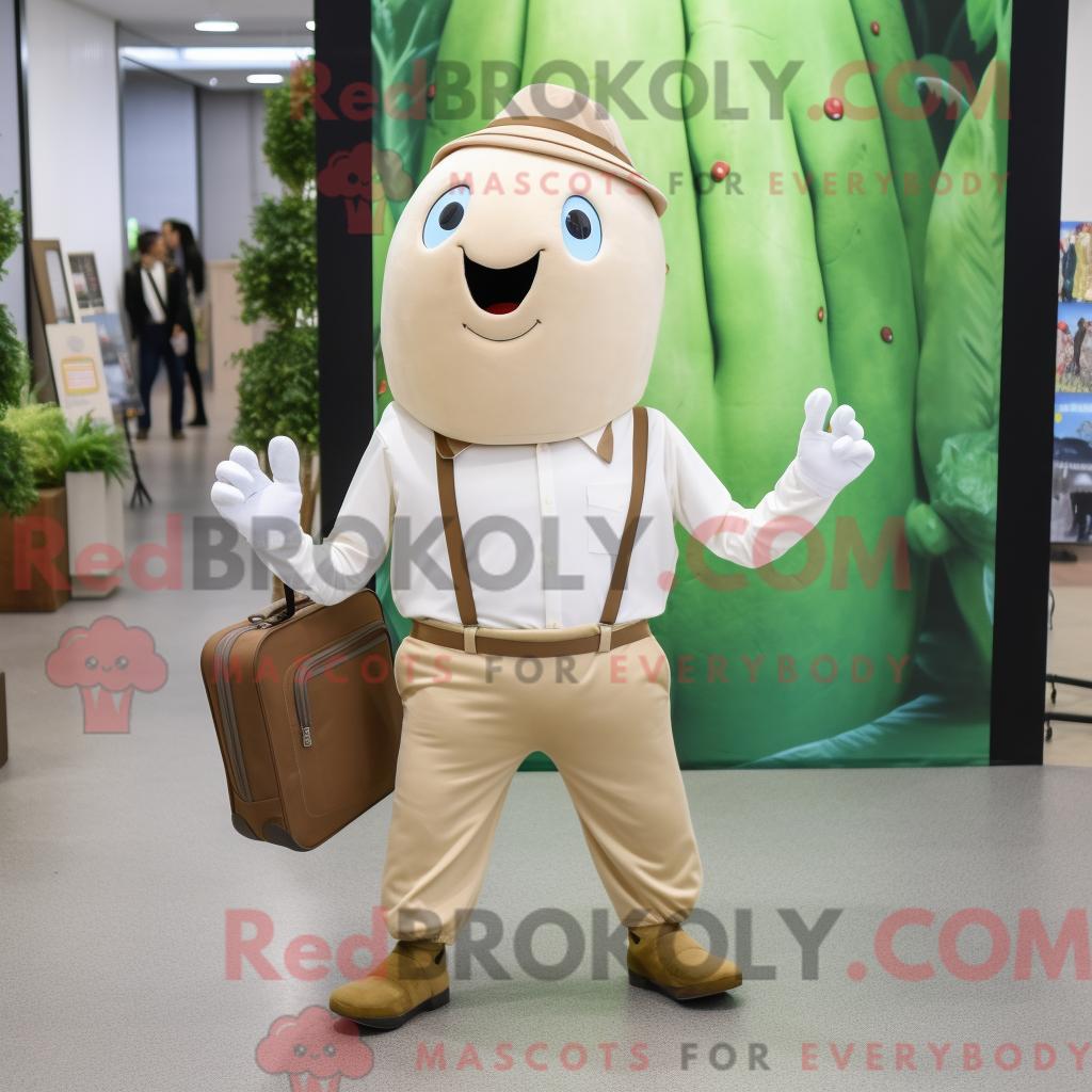 Maskottchenfigur REDBROKOLY einer beigen Gurke mit Popeline-Hemd und Aktentasche