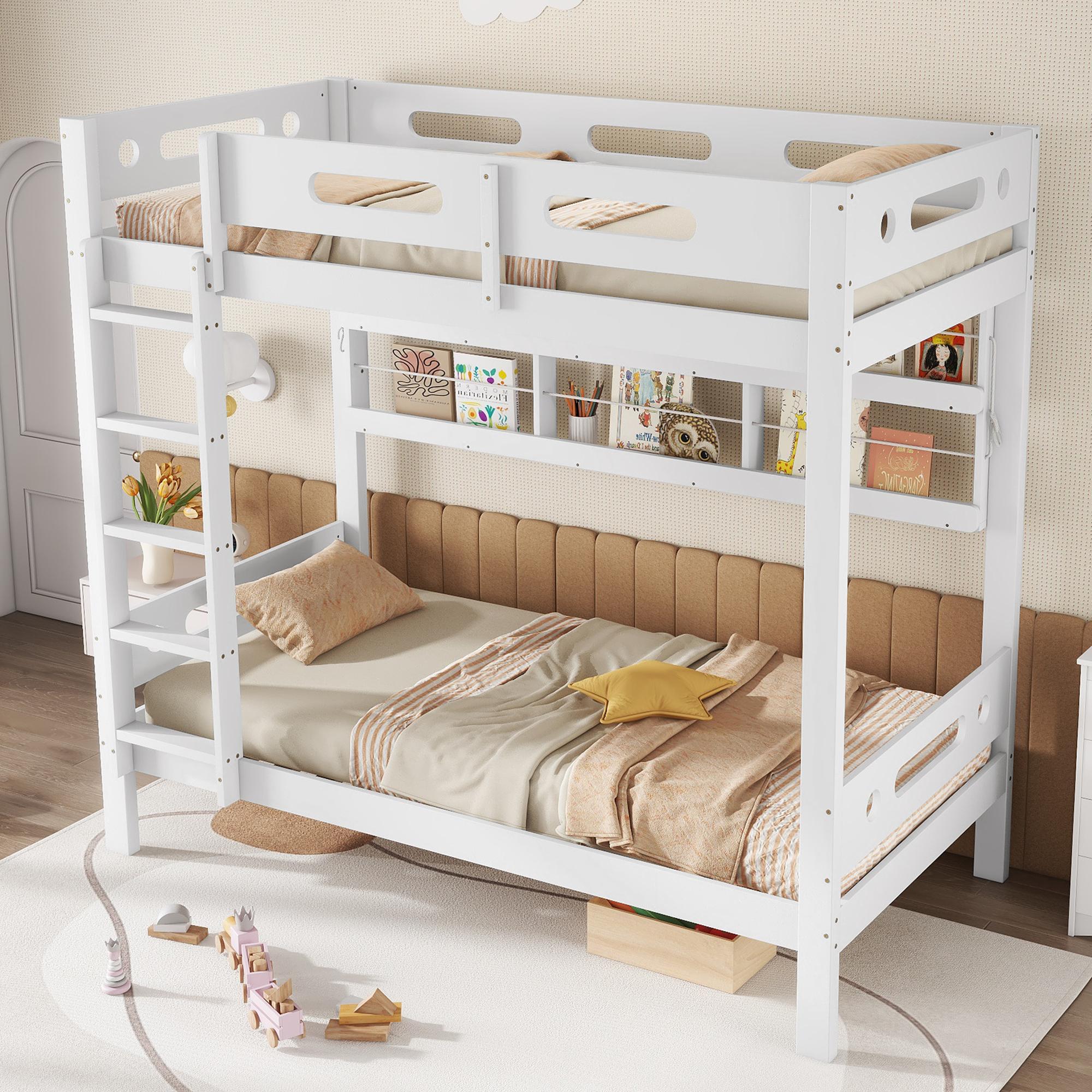 okwish Etagenbett Weiß 90x200cm mit Fallschutzgitter,Bettgestell Holzbett mit Offenes Regal,Kinderbett mit Reichlich Stauraum,mit einer Matratze