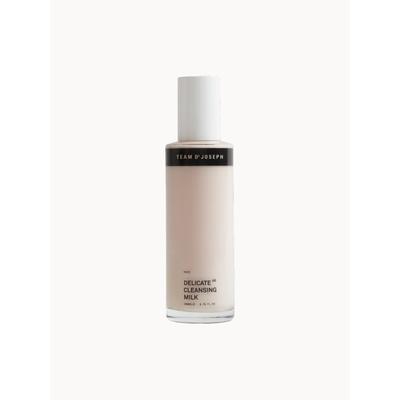 Delicate Cleansing Milk 30ml von Team Dr Joseph