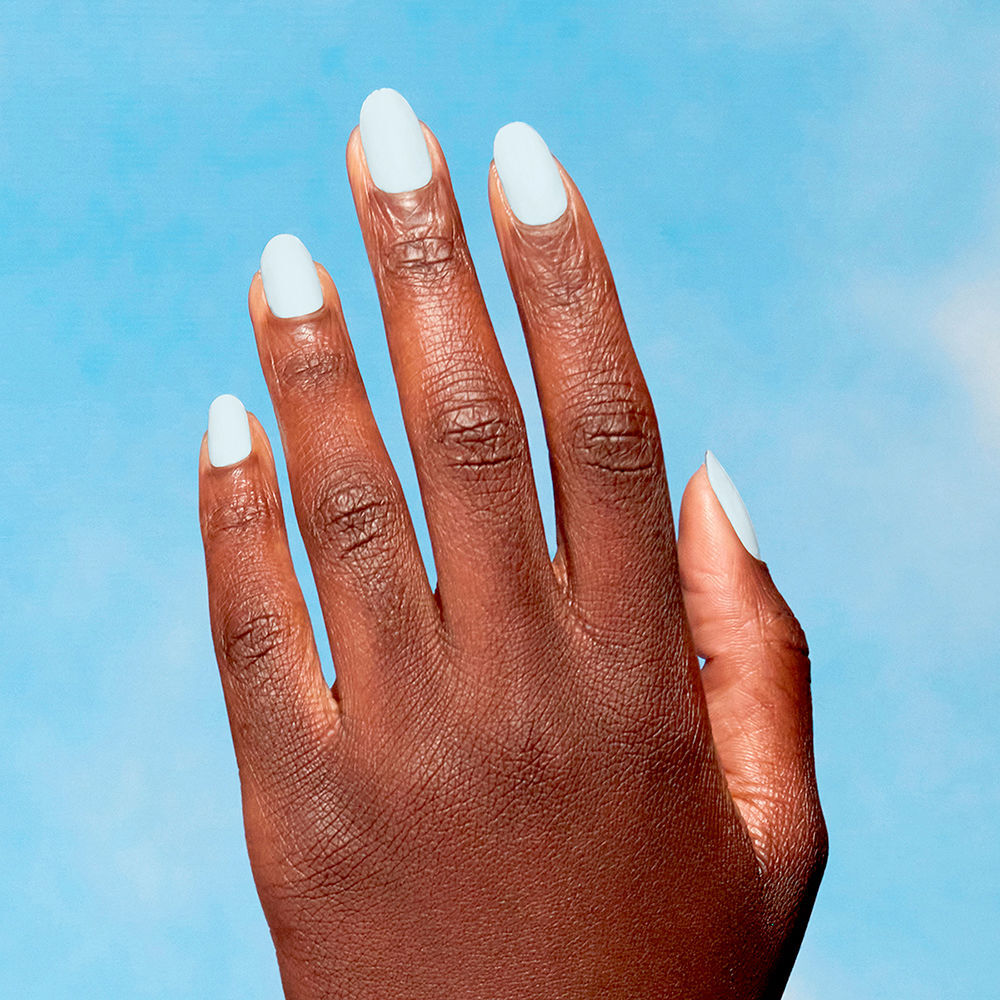 Opi Nature Strong nail lacquer #Raindrop Expectations