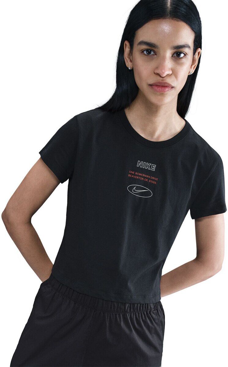 Nike Camiseta de mujer Sportswear .  Negro
